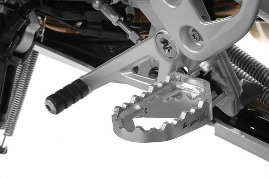 *Works* long-distance foot pegs for BMW R1250GS/ R1250GS Adventure/ R1200GS from