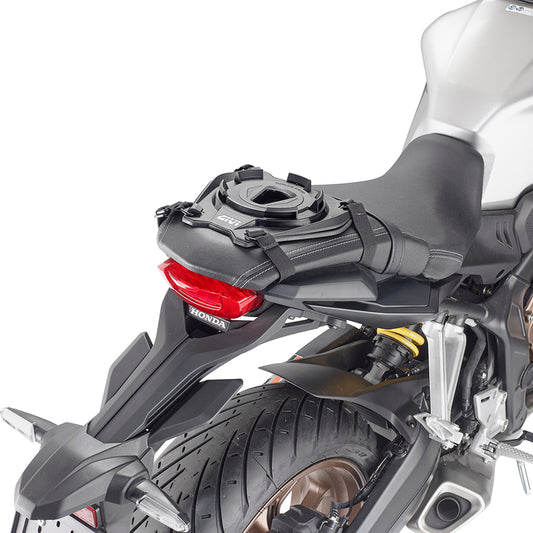 Givi satulakiinnike Tanklock tankkilaukulle